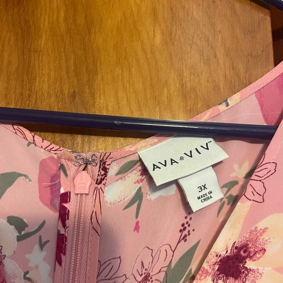 AVA & VIA Plus Size 3x Pink Floral Wrap Dress - Picture 4 of 7